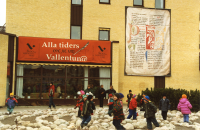 Firandet "800 år Vallentuna 1998". Utställningen Alla tiders Vallentuna visades i Vallentunasalen.

800-årsjubileet 1998 firades med anledning av Vallentunakalendariet från 1198, som kan vara den äldsta boken präntad i Sverige.