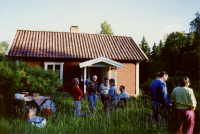 Friluftsfrämjandets utflykt till Sjöboda-torpet försommaren 1988. Sjöboda ligger nedanför Påtåker.