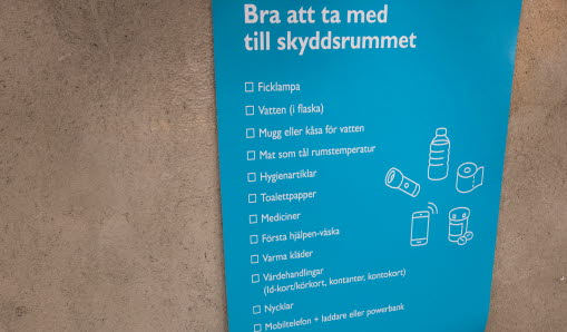 Lista med saker som är bra att ta med till ett skyddsrum.