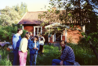 Friluftsfrämjandets utflykt till Sjöboda-torpet försommaren 1988. Sjöboda ligger nedanför Påtåker.