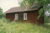 Byggnad vid Husby gård. Mangårdsbyggnaden på Husby gård hyser ett gårdsmuseum. Patron Gustafsons hem och samlingar utgör stommen i museet. 