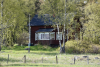 Gäddarötorp vid Veda gård ligger i ett vackert landskap. Torpet är först omnämnt 1792 i Vallentuna kyrkoarkiv AI:2.